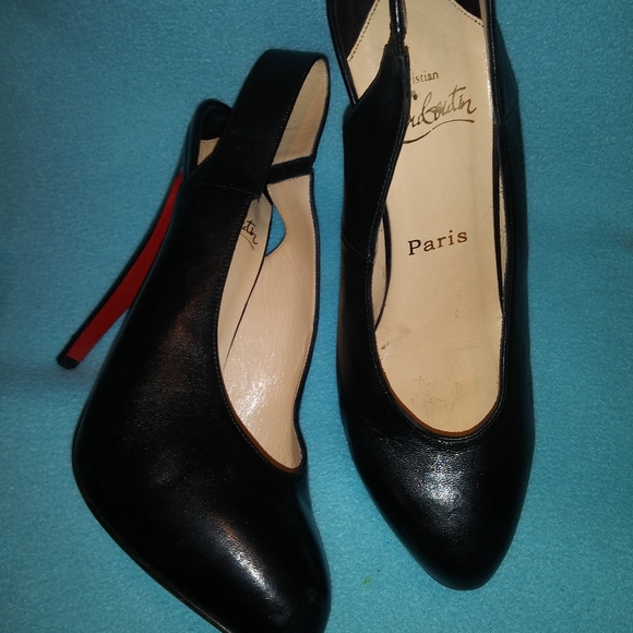 Multiple pairs Christian Louboutin - Picture 3 of 8